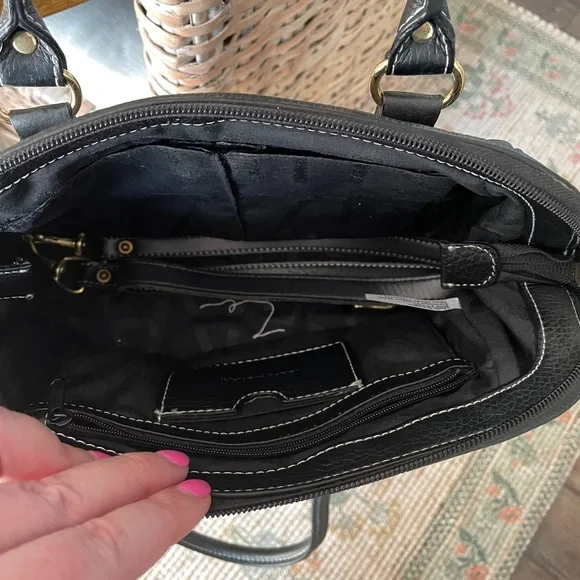 VTG Isaac Mizrahi Leather Shoulder Bag - Picture 4 of 10